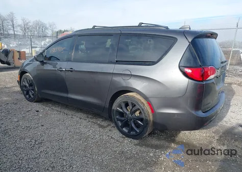 2020 Chrysler Pacifica Touring L z USA, uszkodzony, nr VIN 2C4RC1BG9LR217345